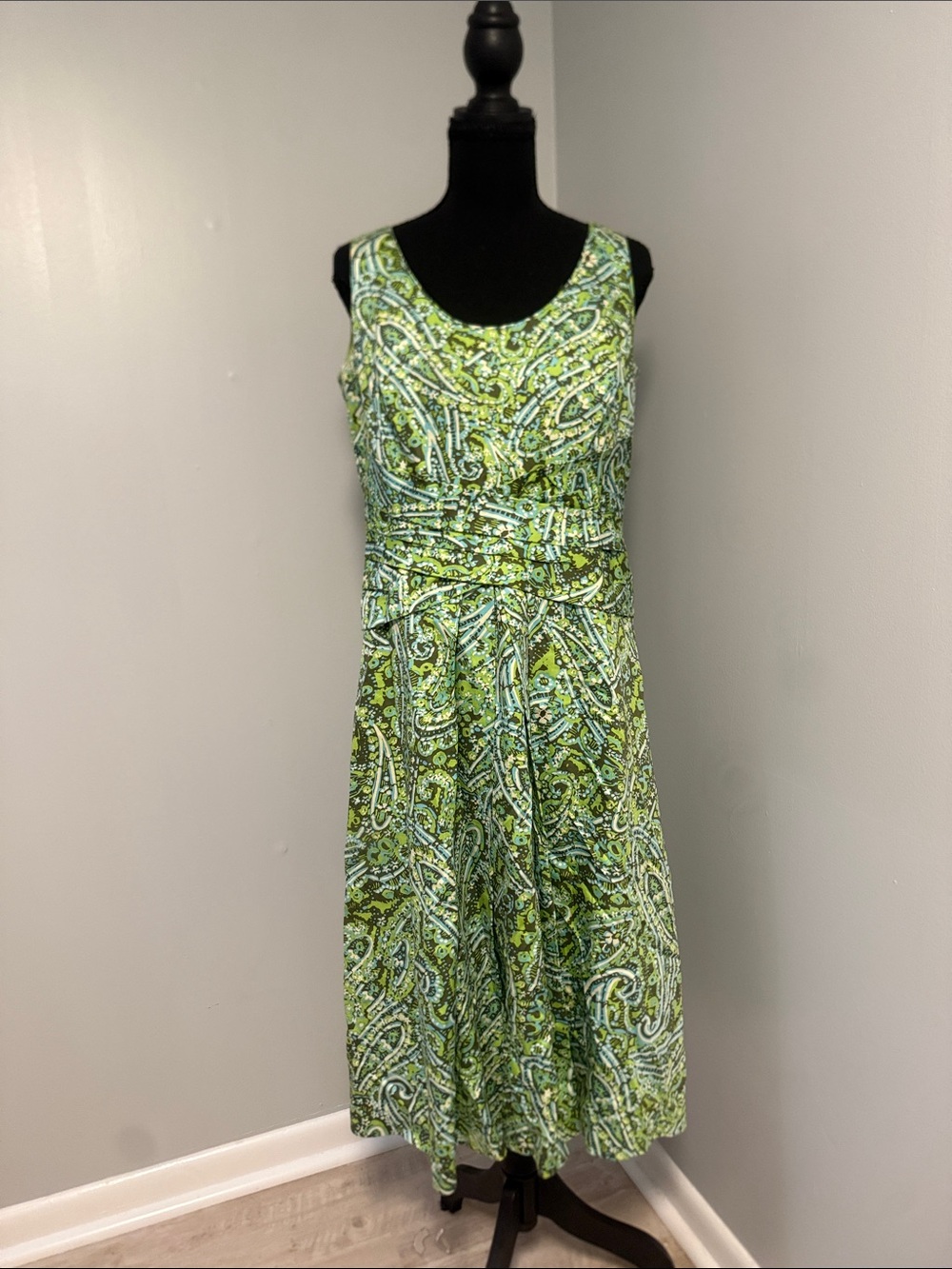 Liz Claiborne Sleeveless Green Paisley Midi Dress
